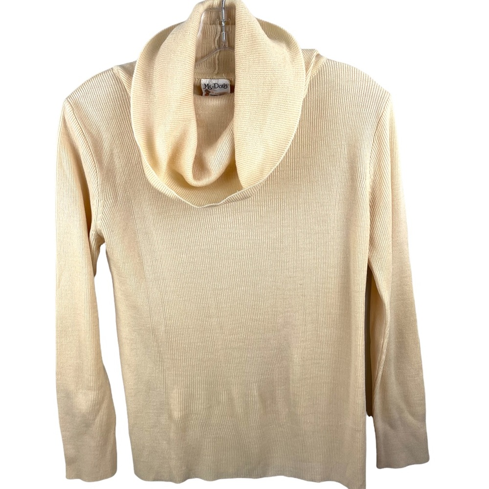 VINTAGE 70’s Ms. Doris of California Turtleneck